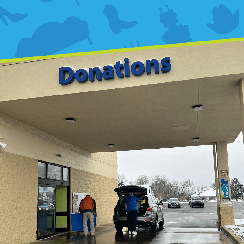 5 Reasons to Donate & Shop at Goodwill This Holiday Season